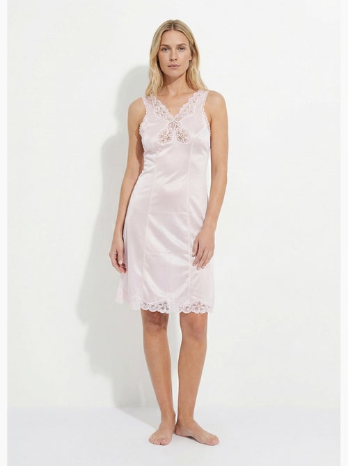 Vestido lencero de malla satinada 100 cm - Afibel - Kiabi Vestido lencero de malla satinada 100 cm - Afibel - Kiabi