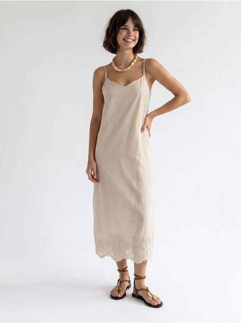 Vestido lencero midi de línea a bordado mixray Arena - Kiabi