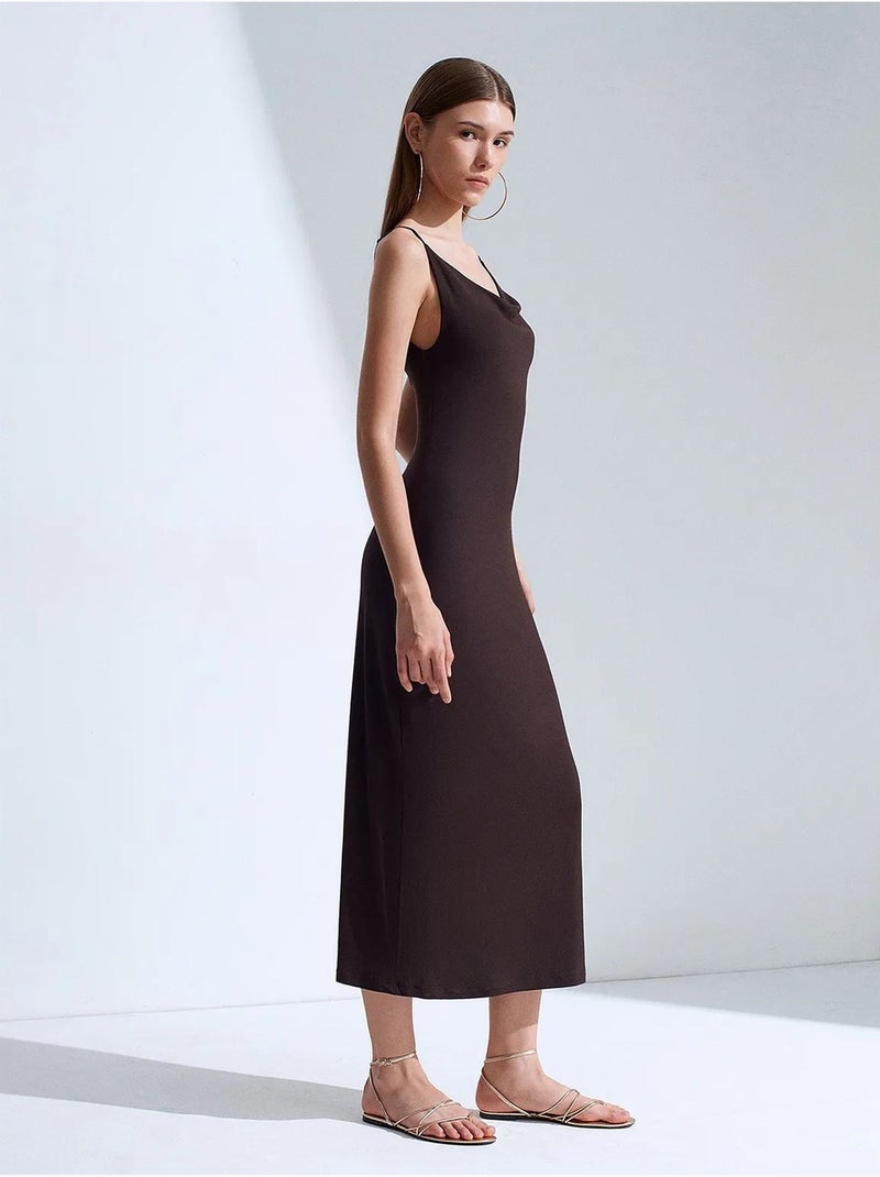 Vestido lencero midi sin mangas dilvin Marrón chocolate - Kiabi