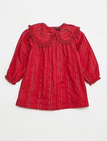 Vestido ligero con hilos brillantes all over + cuello con bordados