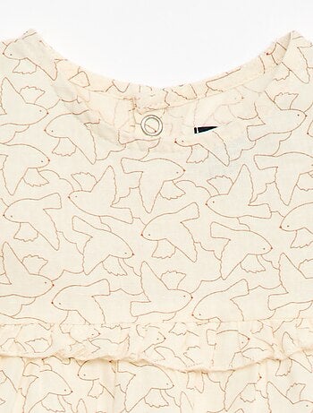 Vestido ligero con mangas cortas con volantes