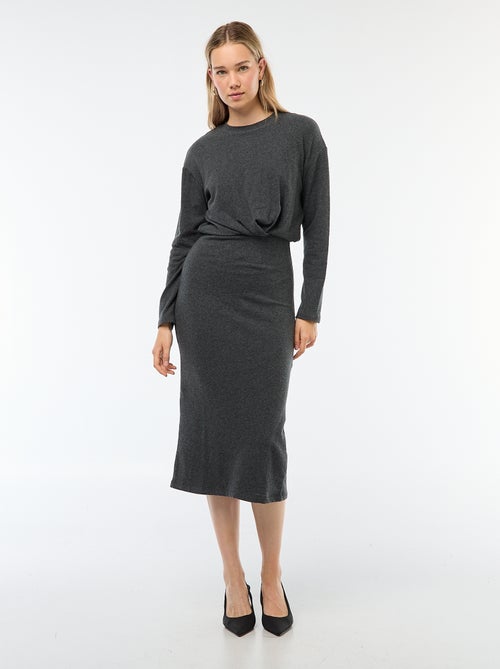 Vestido liso corte midi de manga larga - Kiabi