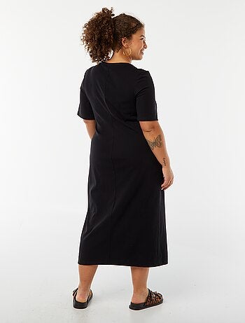Vestido liso drapeado corte midi