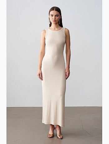 Vestido maxi ajustado sin mangas de canalé dilvin