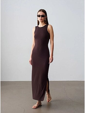Vestido maxi ajustado sin mangas de canalé dilvin