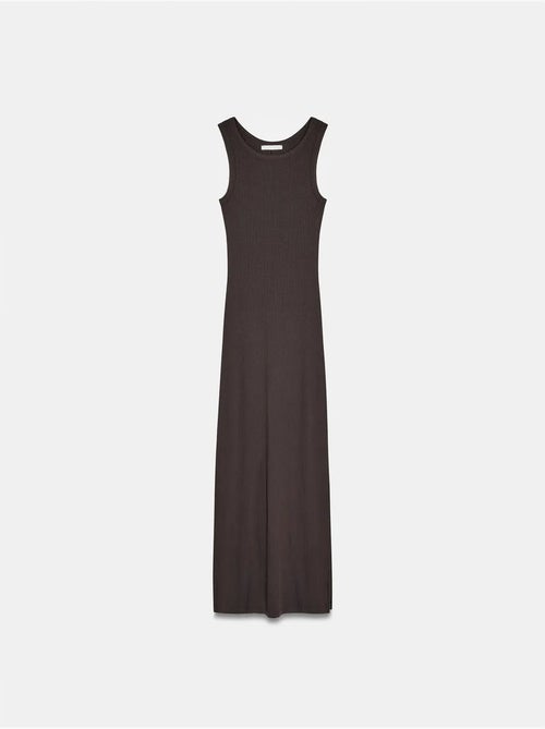 Vestido maxi ajustado sin mangas de canalé dilvin - Kiabi Vestido maxi ajustado sin mangas de canalé dilvin - Kiabi