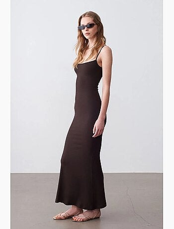 Vestido maxi ceñido de canalé dilvin