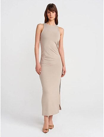 Vestido maxi ceñido sin mangas con abertura dilvin