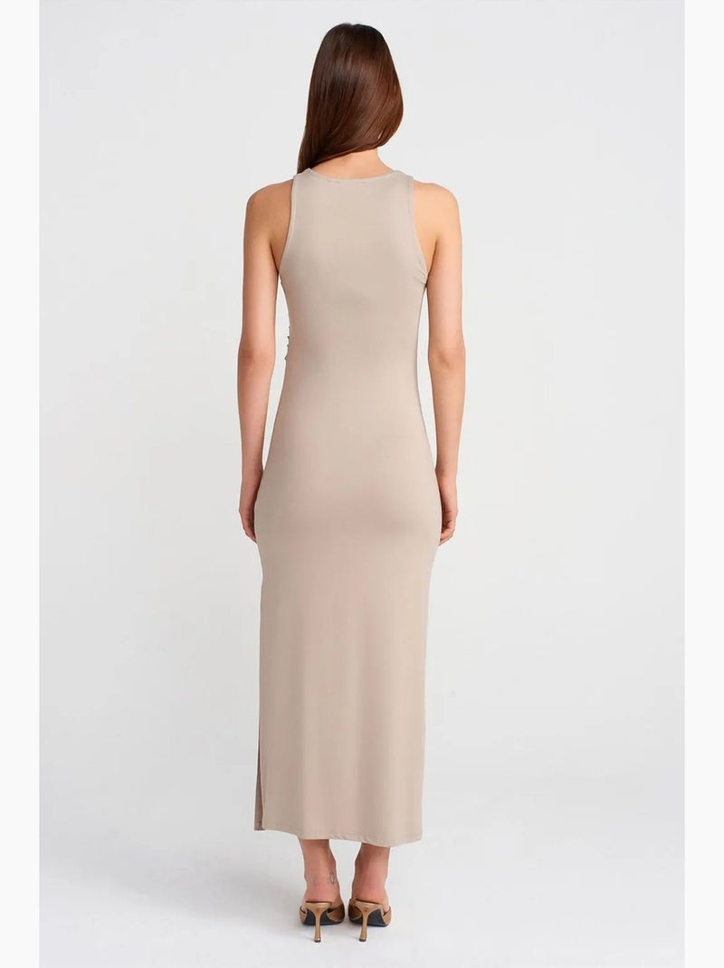 Vestido maxi ceñido sin mangas con abertura dilvin Beige arcilla - Kiabi