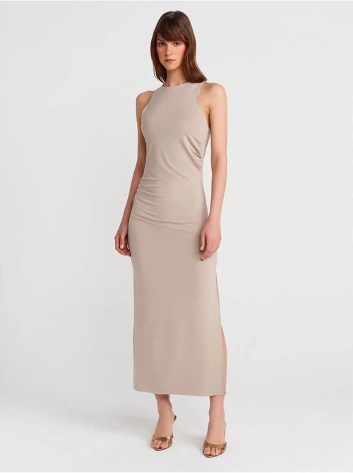 Vestido maxi ceñido sin mangas con abertura dilvin - Kiabi Vestido maxi ceñido sin mangas con abertura dilvin - Kiabi