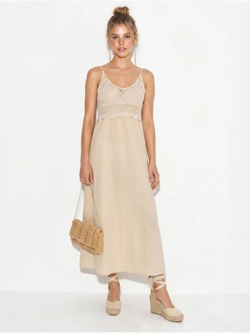 Vestido maxi de línea a sin mangas con detalle de encaje lucci - Kiabi Vestido maxi de línea a sin mangas con detalle de encaje lucci - Kiabi