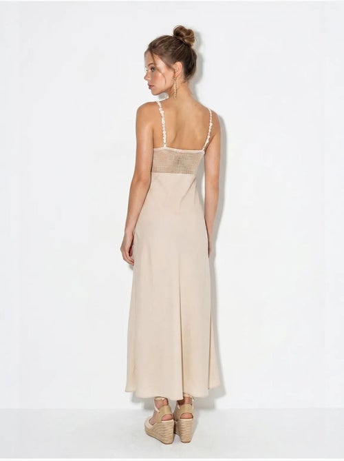Vestido maxi de línea a sin mangas con detalle de encaje lucci - Kiabi Vestido maxi de línea a sin mangas con detalle de encaje lucci - Kiabi