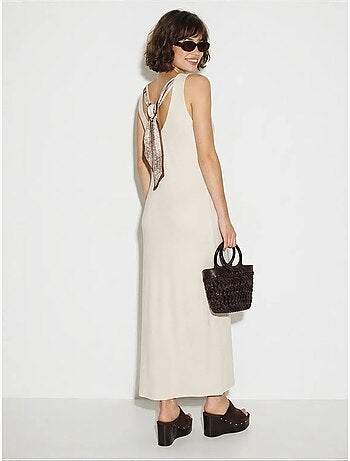 Vestido maxi recto sin mangas con abertura lucci