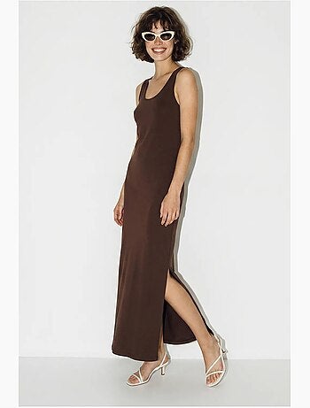 Vestido maxi recto sin mangas con abertura lucci