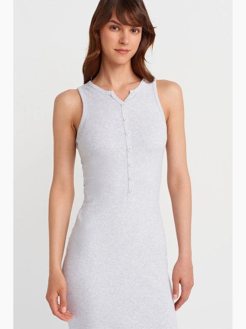 Vestido maxi sin mangas de mezcla de algodón acanalado dilvin - Kiabi Vestido maxi sin mangas de mezcla de algodón acanalado dilvin - Kiabi