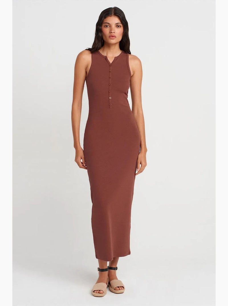 Vestido maxi sin mangas de mezcla de algodón acanalado dilvin Marrón - Kiabi