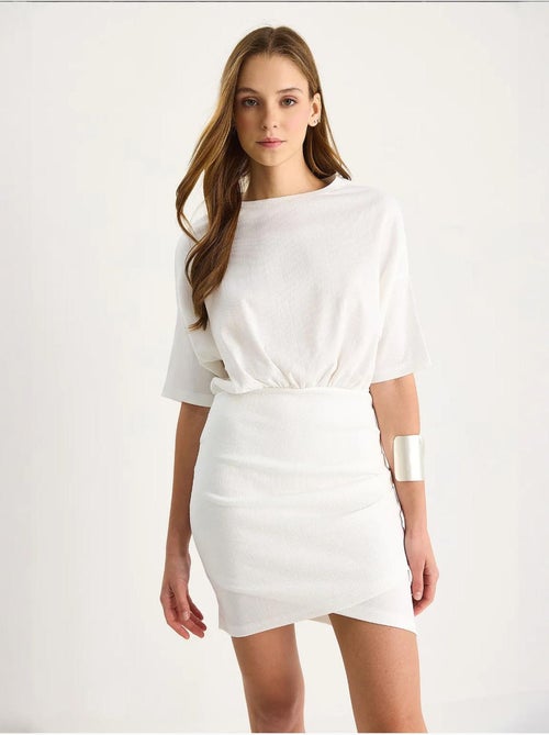 Vestido midi ajustado con cierre de cremallera lucci - Kiabi Vestido midi ajustado con cierre de cremallera lucci - Kiabi