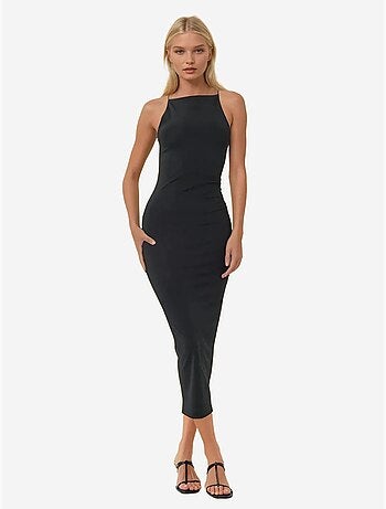 Vestido midi ajustado con cuello halter