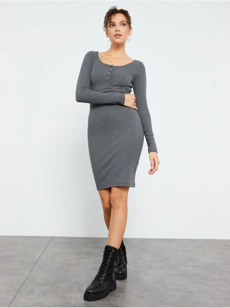 Vestido midi ajustado con cuello redondo tommy Gris - Kiabi