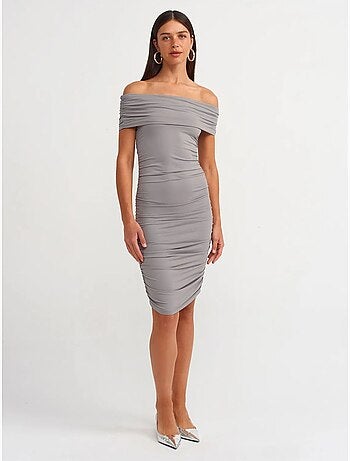 Vestido midi ajustado con escote barco dilvin