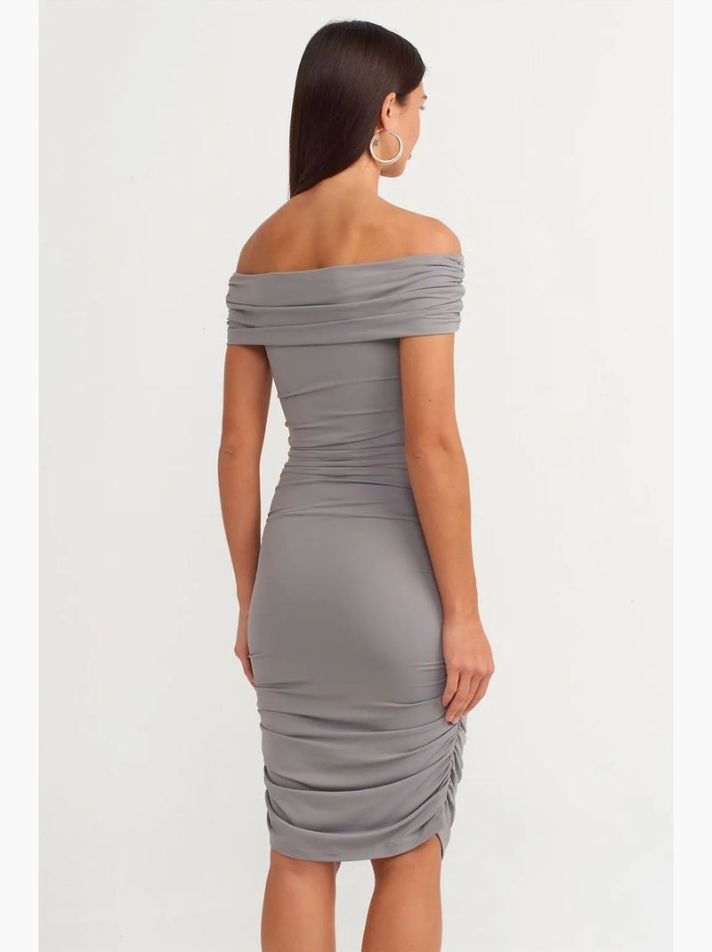 Vestido midi ajustado con escote barco dilvin Gris - Kiabi
