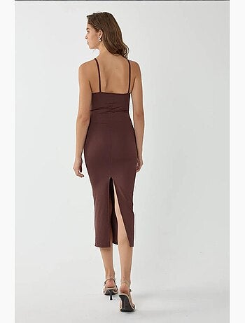 Vestido midi ajustado con escote en v y tirantes finos hiccup
