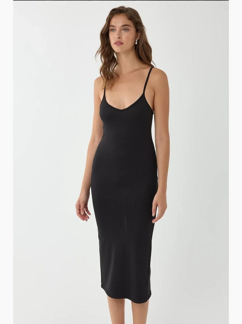 Vestido midi ajustado con escote en v y tirantes finos hiccup Negro - Kiabi