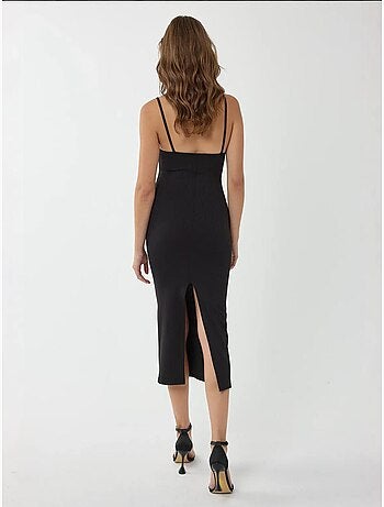 Vestido midi ajustado con escote en V y tirantes finos