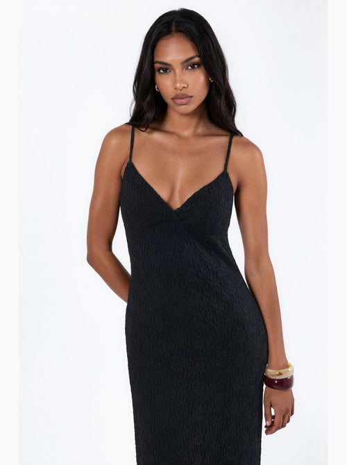 Vestido midi ajustado de encaje con escote en v hiccup - Kiabi Vestido midi ajustado de encaje con escote en v hiccup - Kiabi