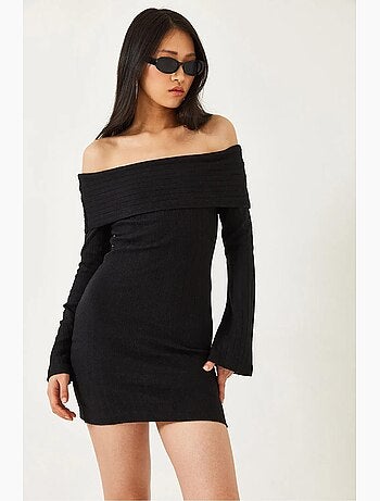 Vestido midi ajustado de manga larga con cuello barco lucci