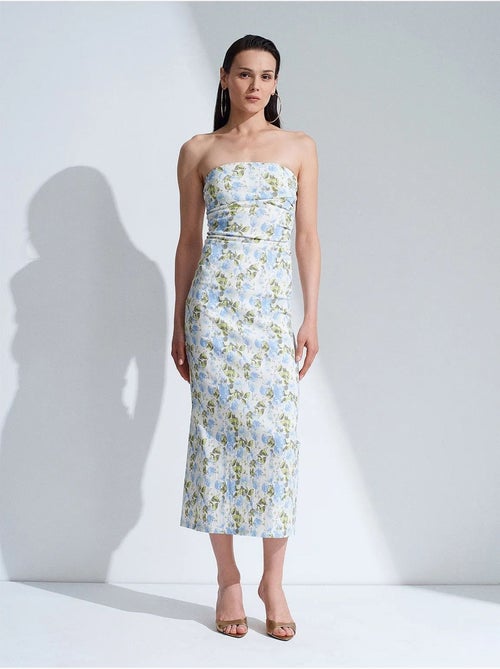 Vestido midi ajustado floral sin tirantes dilvin - Kiabi Vestido midi ajustado floral sin tirantes dilvin - Kiabi