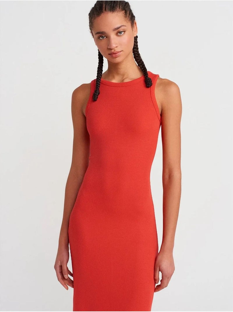 Vestido midi ajustado sin mangas con abertura dilvin Rojo - Kiabi