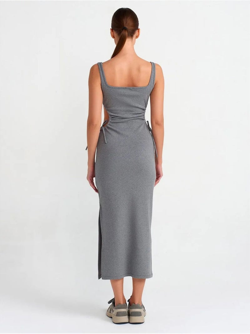 Vestido midi ajustado sin mangas con cut-out dilvin Gris negro - Kiabi