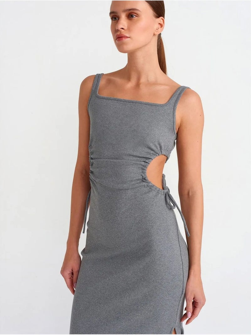Vestido midi ajustado sin mangas con cut-out dilvin Gris negro - Kiabi