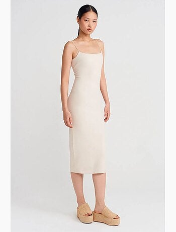 Vestido midi ajustado sin mangas con detalle cut-out dilvin