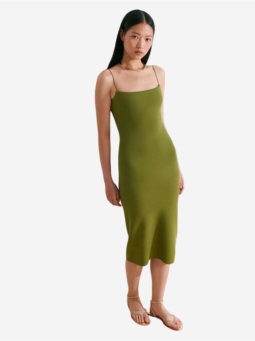 Vestido midi ajustado sin mangas con detalle cut-out dilvin - Kiabi Vestido midi ajustado sin mangas con detalle cut-out dilvin - Kiabi