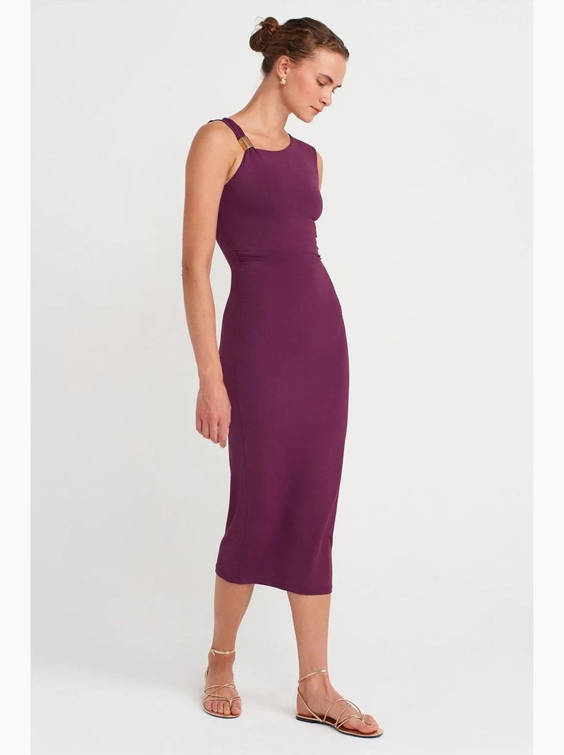Vestido midi ajustado sin mangas con detalle de accesorio dilvin Violeta - Kiabi