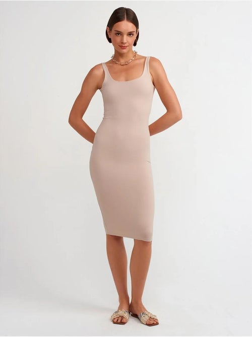 Vestido midi ajustado sin mangas dilvin - Kiabi Vestido midi ajustado sin mangas dilvin - Kiabi