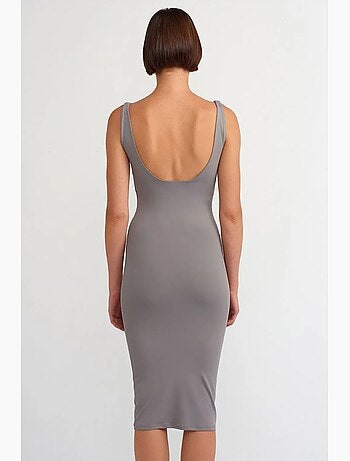 Vestido midi ajustado sin mangas dilvin
