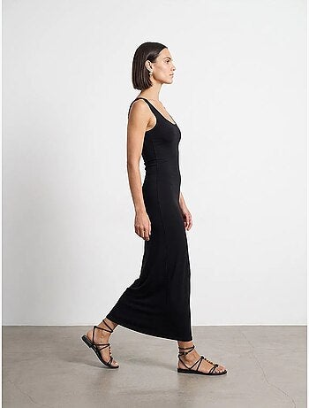 Vestido midi ajustado sin mangas dilvin