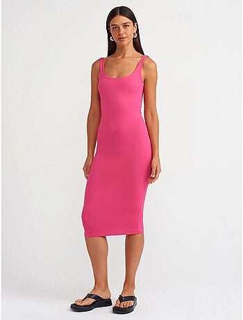 Vestido midi ajustado sin mangas dilvin