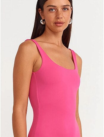 Vestido midi ajustado sin mangas dilvin