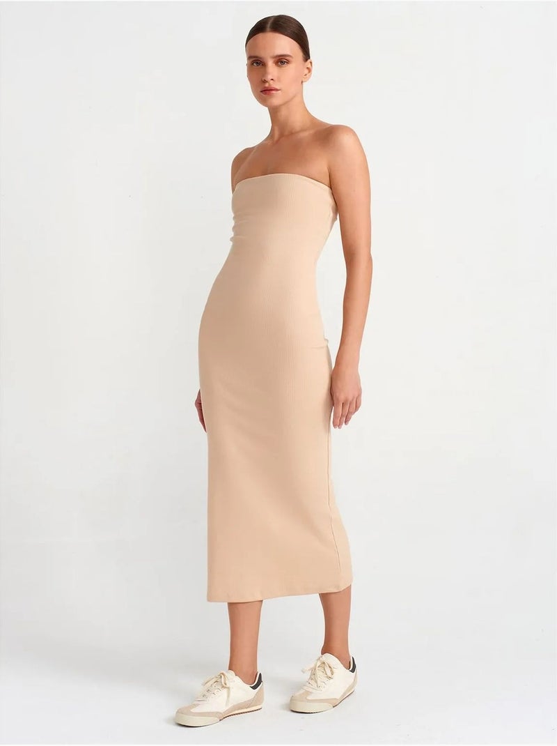Vestido midi ajustado sin tirantes dilvin Beige arcilla - Kiabi