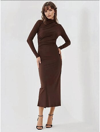Vestido midi ajustado y drapeado