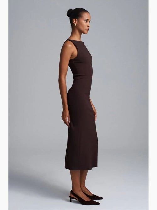 Vestido midi bodycon sin mangas con abertura dilvin - Kiabi Vestido midi bodycon sin mangas con abertura dilvin - Kiabi