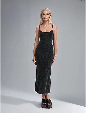 Vestido midi brillante con cuello en u de busem