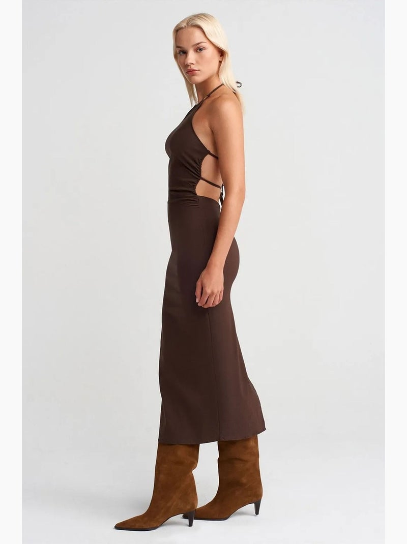 Vestido midi ceñido con cuello halter dilvin Marrón chocolate - Kiabi