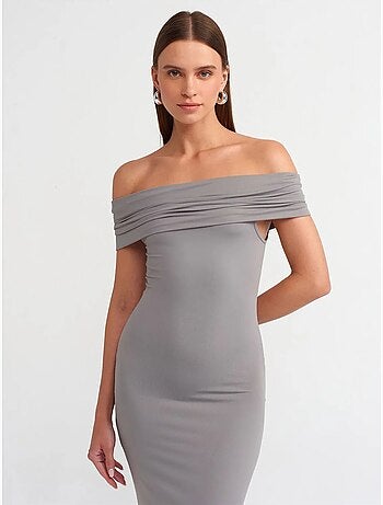Vestido midi ceñido con escote barco dilvin