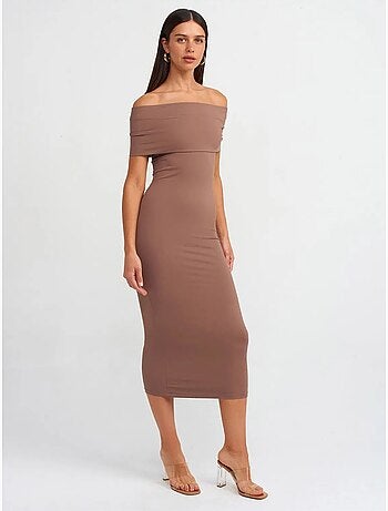Vestido midi ceñido con escote barco dilvin