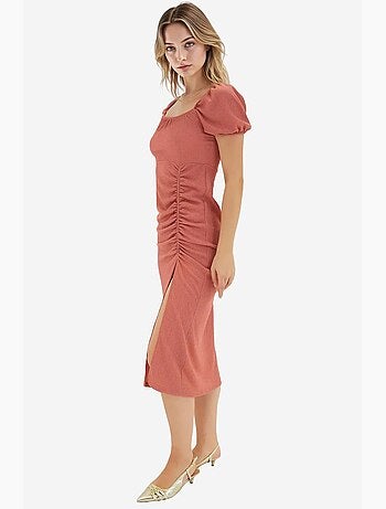 Vestido midi ceñido de canalé con escote cuadrado bdart